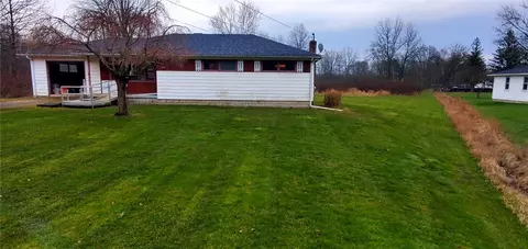 190 State Route 208, Pulaski, PA 16143