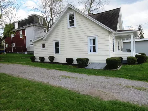 Other - 205 E Railroad St, Mars, PA 16046 photo 2 of 5