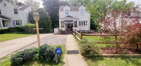 3126 Primrose Ln, Natrona Heights, PA 15065