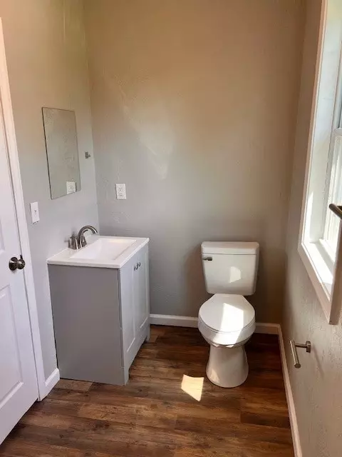 Bath - 118 E Smithfield St, Mount Pleasant, PA 15666 photo 4 of 4
