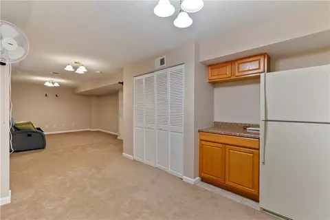 890 Castleview Dr, Irwin, PA 15642 photo 27
