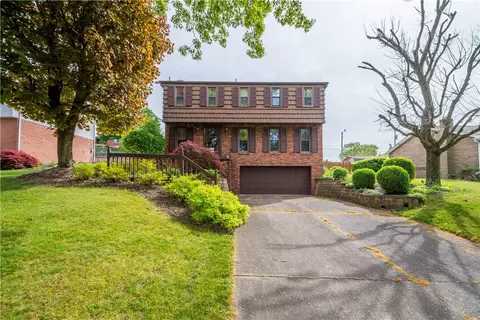 304 6th St, Mcdonald, PA 15057