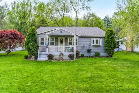 699 Hillville Rd, Karns City, PA 16041