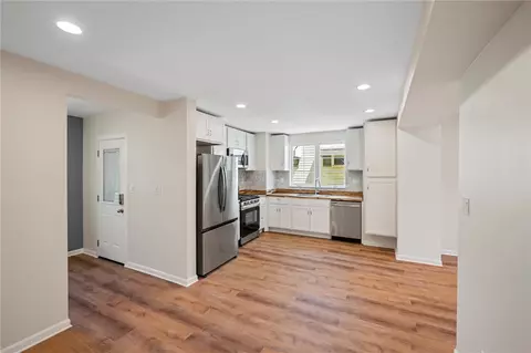 317 Anthony St, Pittsburgh, PA 15210 photo 10