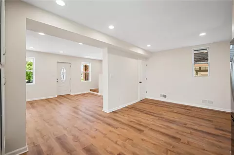 317 Anthony St, Pittsburgh, PA 15210 photo 11