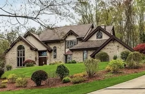 2789 Walker Ct, Murrysville, PA 15668