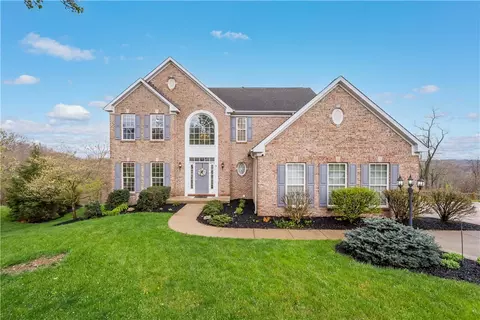 8315 Sharalyn Dr, Bridgeville, PA 15017