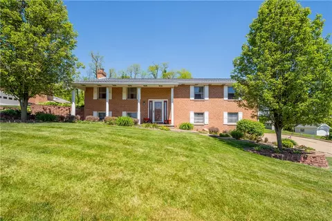 1150 Lucia Dr, Canonsburg, PA 15317