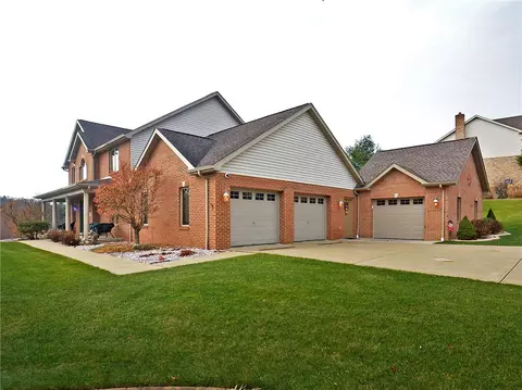 3005 Kingston Ct, Irwin, PA 15642