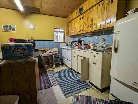 Kitchen - 358 Back Rd, Confluence, PA 15424 photo 1 of 2