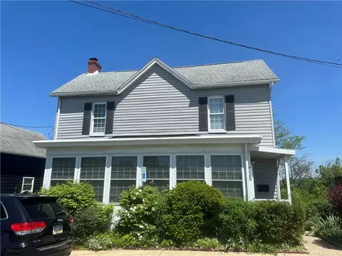 535 6th St, Irwin, PA 15642