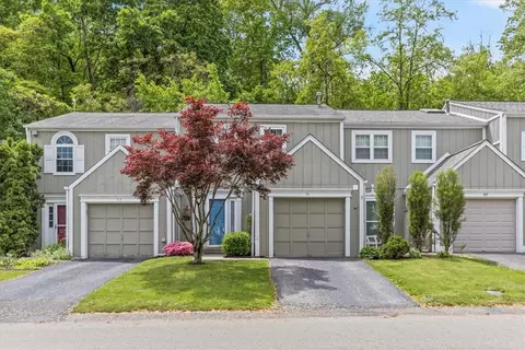 51 New London Ln, Oakmont, PA 15139