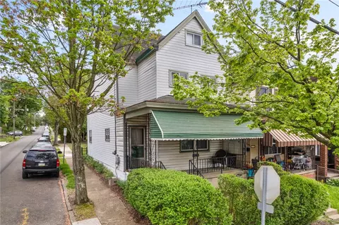 425 Hammond St, Pittsburgh, PA 15204