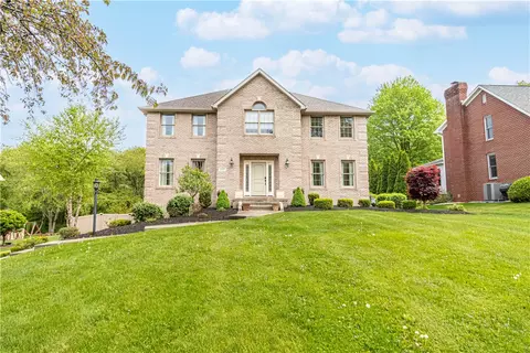 183 Evergreen Trl, Beaver Falls, PA 15010