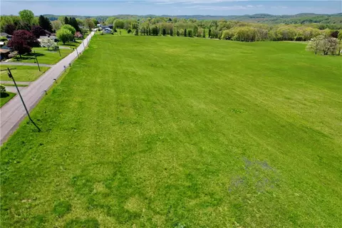10 Ross Avenue, Ford City, PA 16226
