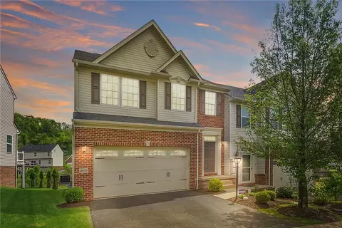 8003 Hinsdale Ln, Mcdonald, PA 15057