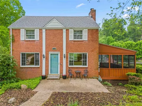 6924 Hilldale Dr, Pittsburgh, PA 15236