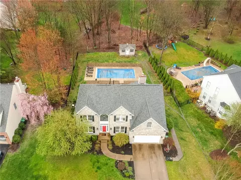 2008 Buckingham Dr, Mars, PA 16046 photo 2