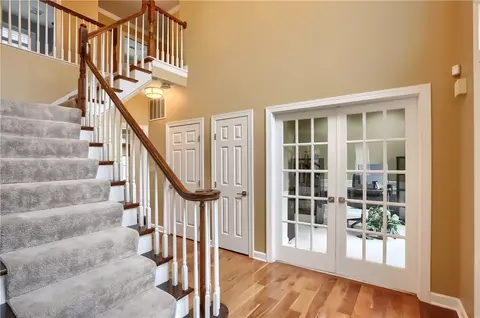 2008 Buckingham Dr, Mars, PA 16046 photo 8