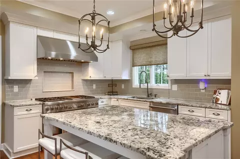 2008 Buckingham Dr, Mars, PA 16046 photo 13