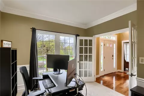 2008 Buckingham Dr, Mars, PA 16046 photo 7