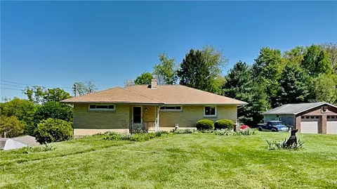 210 Bradshaw Dr, Sewickley, PA 15143