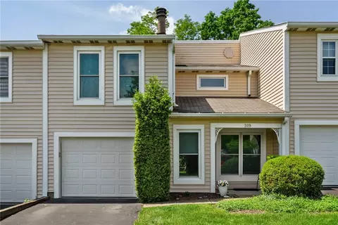 319 Squire Cir, Pittsburgh, PA 15212
