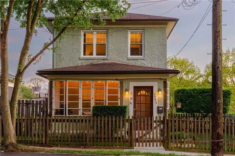 5554 Pocusset St, Pittsburgh, PA 15217