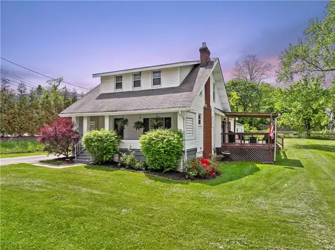 111 Fern Hollow Rd, Moon Twp, PA 15108