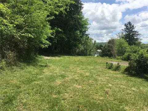 423 W Main St, West Newton, PA 15089