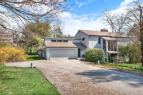 29 Woodstone Dr, Greensburg, PA 15601