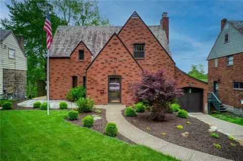 123 Altadena Dr, Pittsburgh, PA 15228