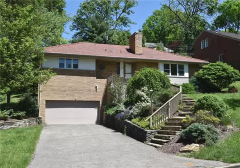 152 Mayfair Dr, Pittsburgh, PA 15228