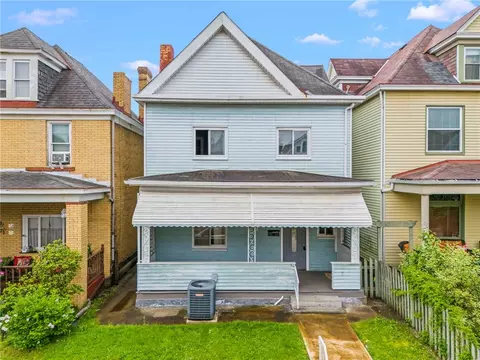 708 E 14th Ave, Homestead, PA 15120
