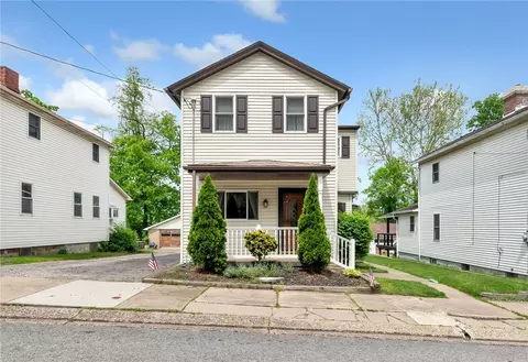 303 Saint Clair St, Bridgeville, PA 15017