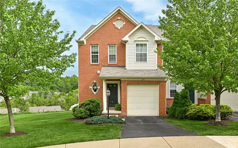 222 Southern Valley Ct, Mars, PA 16046