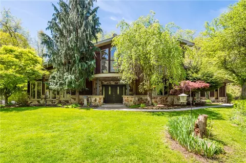 104 King Rd, Mcdonald, PA 15057