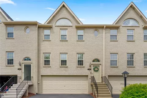 134 Terra Dr, Mckees Rocks, PA 15136