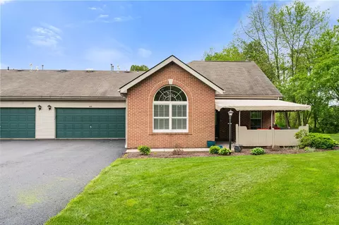 5104 Polo Fields Dr, Gibsonia, PA 15044