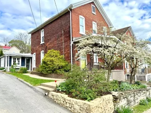 246 N Jefferson Ave, Canonsburg, PA 15317