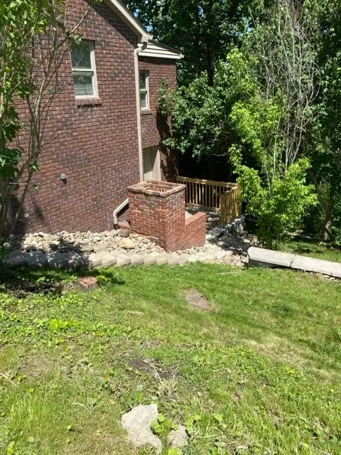 Exterior - 539 6th St, Irwin, PA 15642 photo 3 of 6
