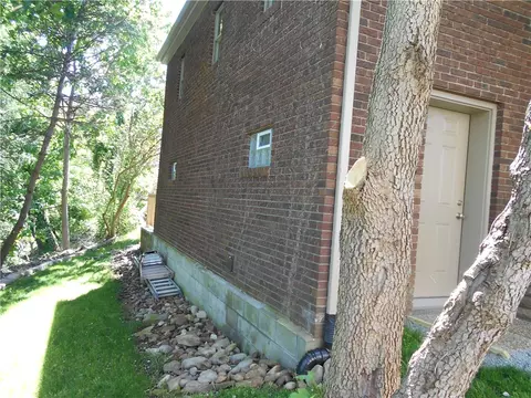 Exterior - 539 6th St, Irwin, PA 15642 photo 6 of 6