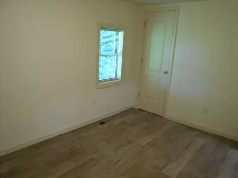 Bedroom - 539 6th St, Irwin, PA 15642 photo 3 of 3