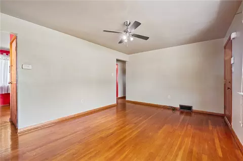 130 General Braddock Dr, Braddock, PA 15104 photo 6