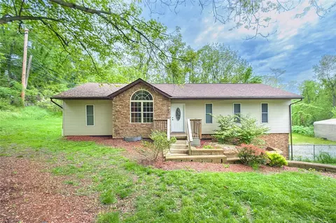103 Mcjunkin Rd, Pittsburgh, PA 15239