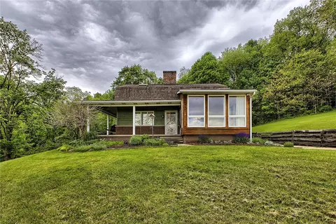 18 Rhea Rd, Indiana, PA 15701