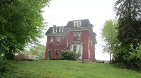 1010 Marne Ave, Monongahela, PA 15063