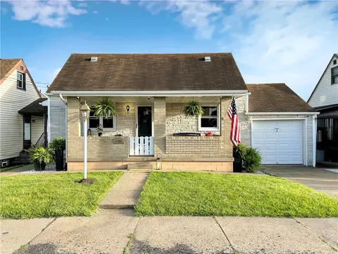 1409 Mifflin St, West Mifflin, PA 15122