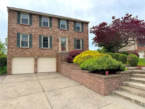 9002 Delaware Ave, North Huntingdon, PA 15642