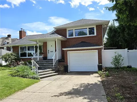 620 Chestnut St, Indiana, PA 15701